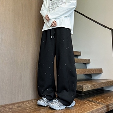 黑色