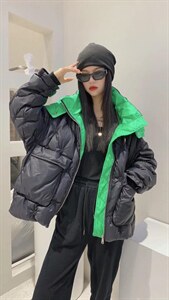 撞色带帽羽绒服图片