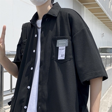 黑色