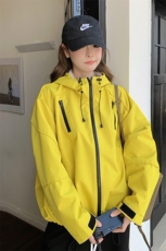 现货2025新款冲锋衣2518P145控218，女装短外套，2C201