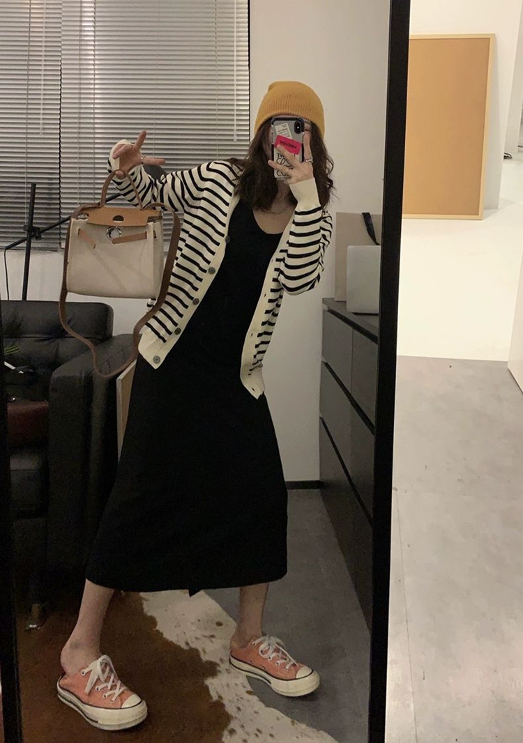秋冬季新款舒适时尚百搭黑白条纹羊毛开衫,女装羊毛衫,莺澜羊绒