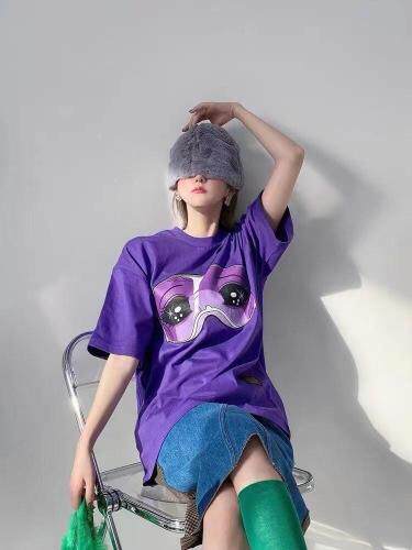 眼睛大板T好看，女装，柒外