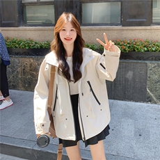 现货新款冲锋衣外套25075P150K228，女装短外套，2D035