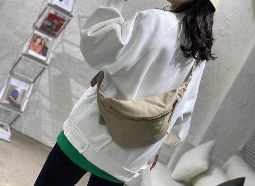 2??0??2??1??春款全面煥新??，女装，AMG