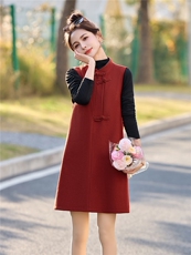 新中式套装裙2026春新款高级感气质立领盘扣背心连衣裙打底两件套，女装套装/套裙，冬木谷雨
