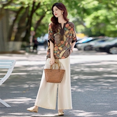 印花大码V领衬衫女短袖2025夏装新款中年妈妈装洋气宽松遮肉上衣，女装套装/套裙，水衣源
