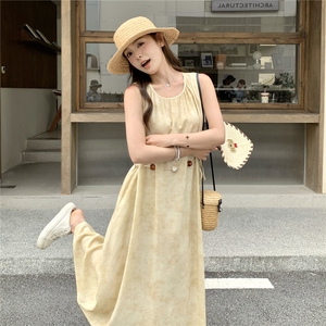 黄色扎染设计感无袖背心连衣裙女2025夏季新款度假风收腰显瘦长裙图片
