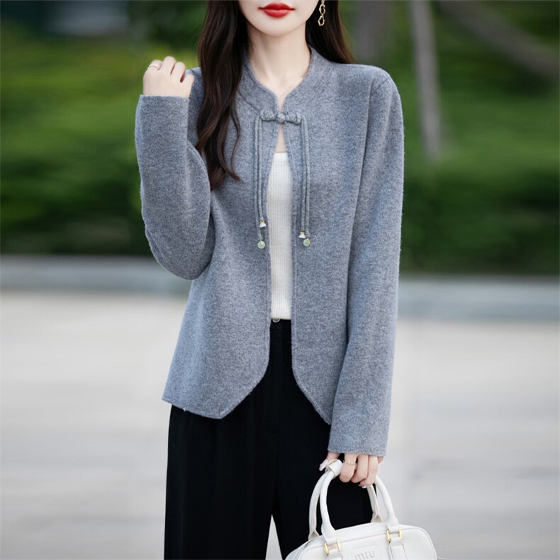 秋冬季羊毛休闲时尚新中式风新中式四平加厚琵琶扣开衫,女装羊毛衫,鲁菏羊绒