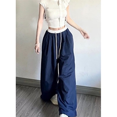 藏青色