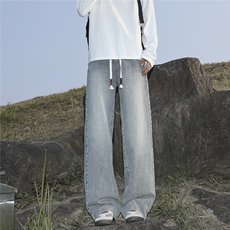 浅蓝色