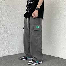 深灰色