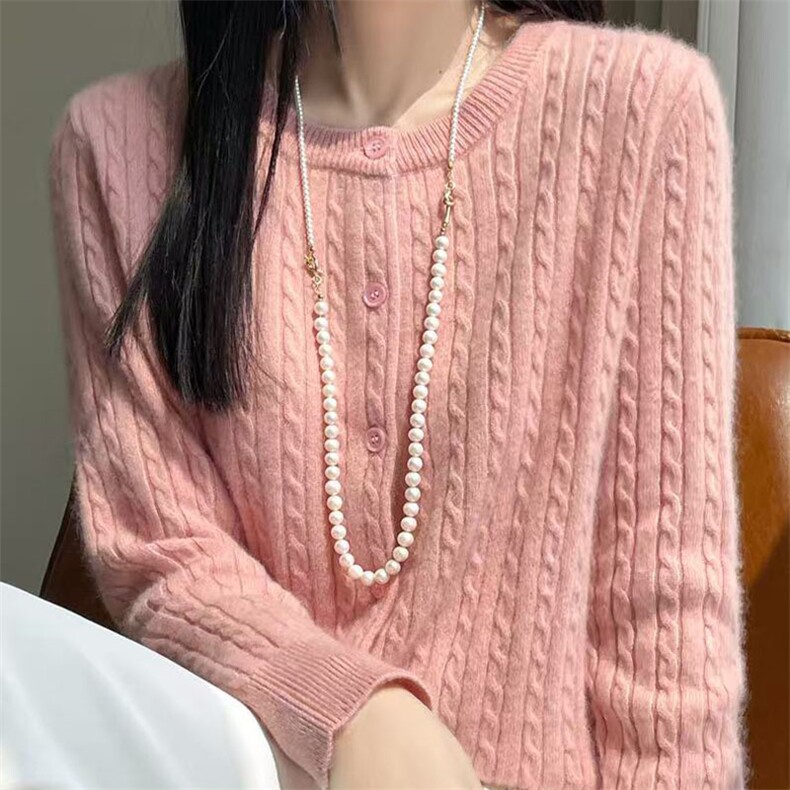 2025年秋季女士扭花圆领开衫长袖图片