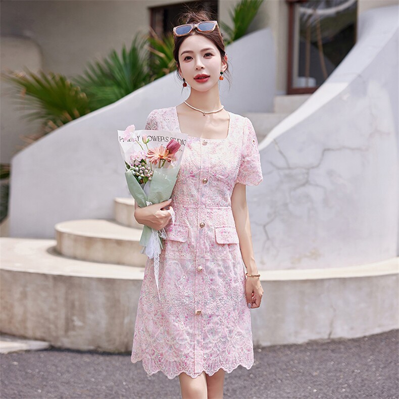 时尚印花刺绣连衣裙女夏季2025新款显瘦气质高质感连衣裙,女装连衣裙,英标秀（1C119）