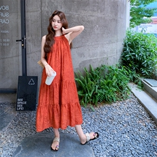 独特绝美橘红色无袖连衣裙女夏新款超好看慵懒松弛感挂脖长裙及踝，女装连衣裙，2C266