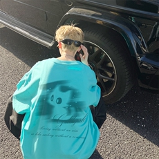 翠绿色