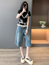 高级感时尚减龄套装女夏设计感蕾丝拼接假两件上衣牛仔中裤两件套，女装套装/套裙，江南