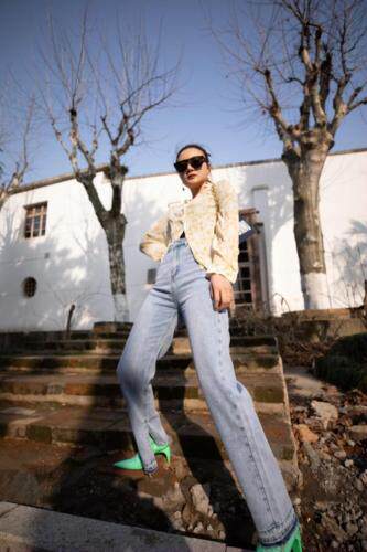 设计，延续如潮的裤子品类，?简约百搭上衣加持更多精彩，女装，cela