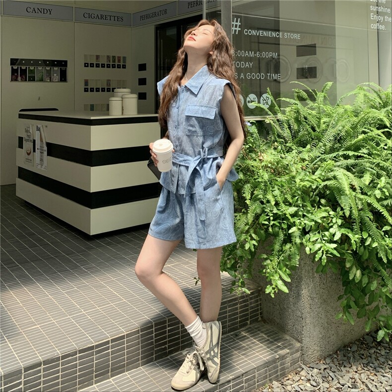 复古蓝色气质印花衬衫两件套女2025年夏季新款甜酷风短裤套装,女装套装/套裙,2C090