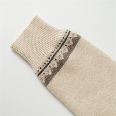 2025百搭时尚复古提花钉扣开衫百搭羊绒衫，女装羊绒衫，绒知纯羊绒