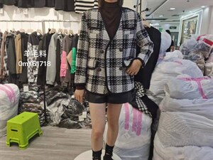 羊绒小香风外套图片