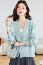 现货2025秋冬V领毛衣女士时尚简约长袖秋冬打底针织衫上衣厚，商品下架区，韩然一族