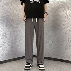 深灰色