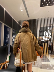 大毛领派克服,其它,跳跳谷