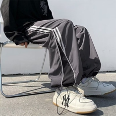 灰色