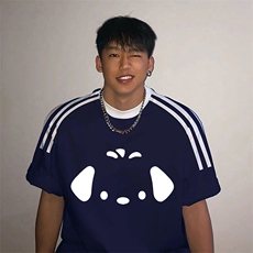 藏青色