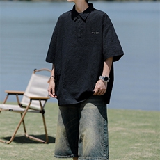黑色