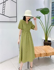 【现货】新款收腰显瘦气质连衣裙,女装连衣裙,得瑟空间