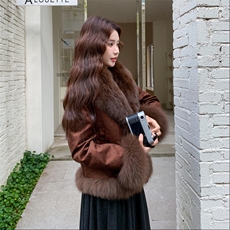 新款现货2B162-P485-K725鹿皮绒真狐狸毛90白鸭绒派克服，女装派克服，网红馆