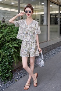 新中式短裤套装女2025夏新款气质巨好看老钱风休闲减龄亚麻两件套图片
