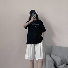 白色