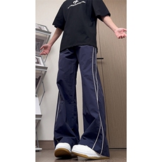 藏青色