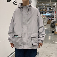 浅灰色