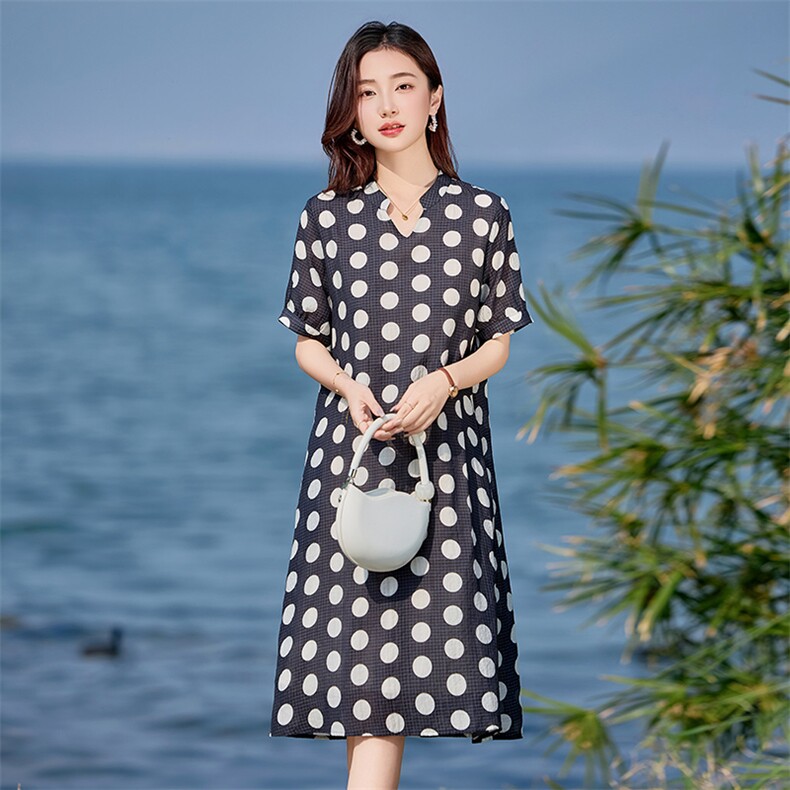 时尚波点印花连衣裙女2025夏季新款中年妈妈宽松大码休闲洋气裙子,女装连衣裙,文熹诺