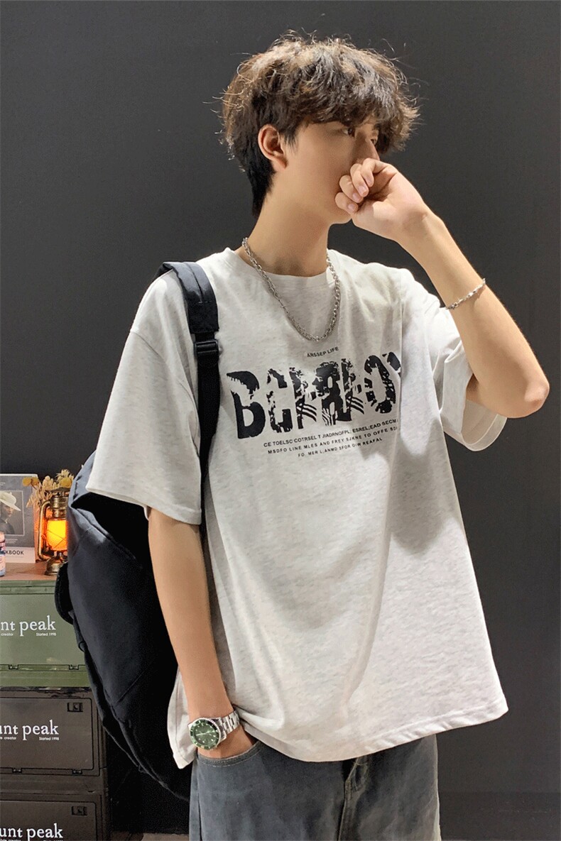 现货502-2-FT106-P40设计感字母印花短袖男图片