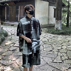 黑色