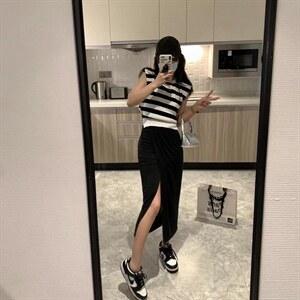 现货夏款垫肩条纹针织图片
