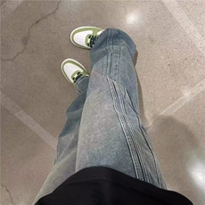 蓝色