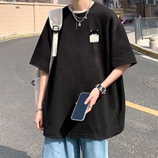黑色