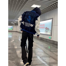 蓝色