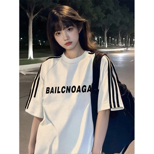 抖音得物高品质二开240克宽松纯棉美式潮牌三条杠织带短袖T恤图片