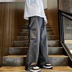 灰色