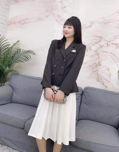 春装新款套装现货图片