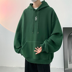 墨绿色