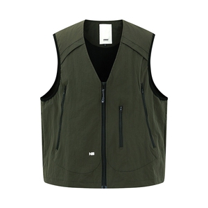 南夏乔装2025春季新款日系纯色拉链装饰V领马甲复古中性工装外套，男装工装外套，电商S006（B521）