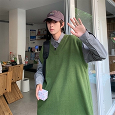 军绿色