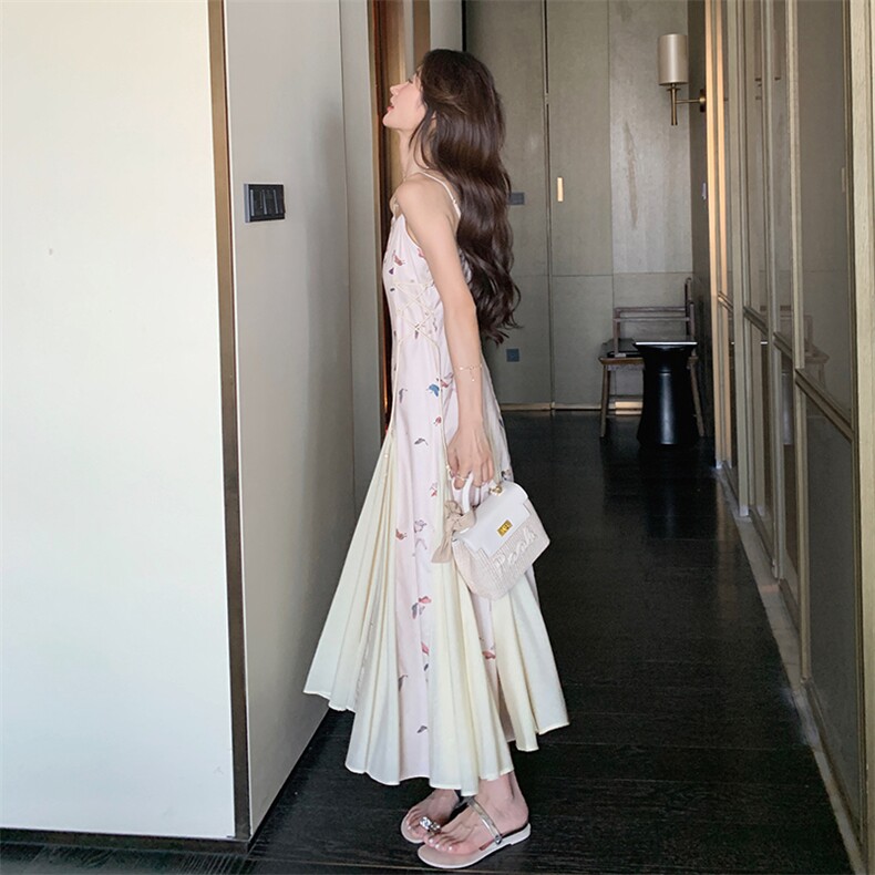 法式复古优雅气质显瘦连衣裙女2025夏季设计感蝴蝶印花鱼尾吊带裙,女装连衣裙,2C037